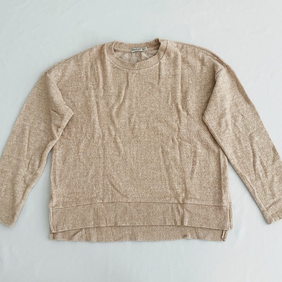 Stradivarius Women’s Sweater Small Nubby Fuzzy Knit Crew Neck Neutral Casual - Picture 1 of 6